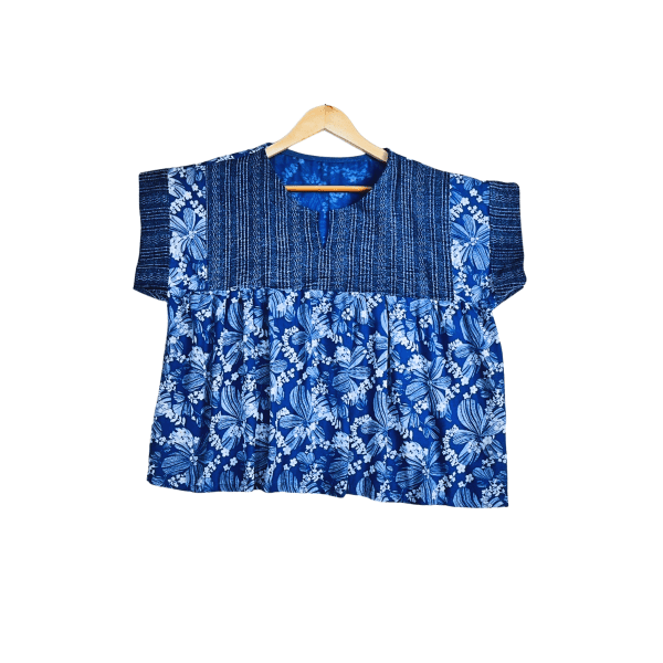 เสื้อผ้าสาลูลายดอกไม้สุดคลาสสิก(ผู้หญิง)